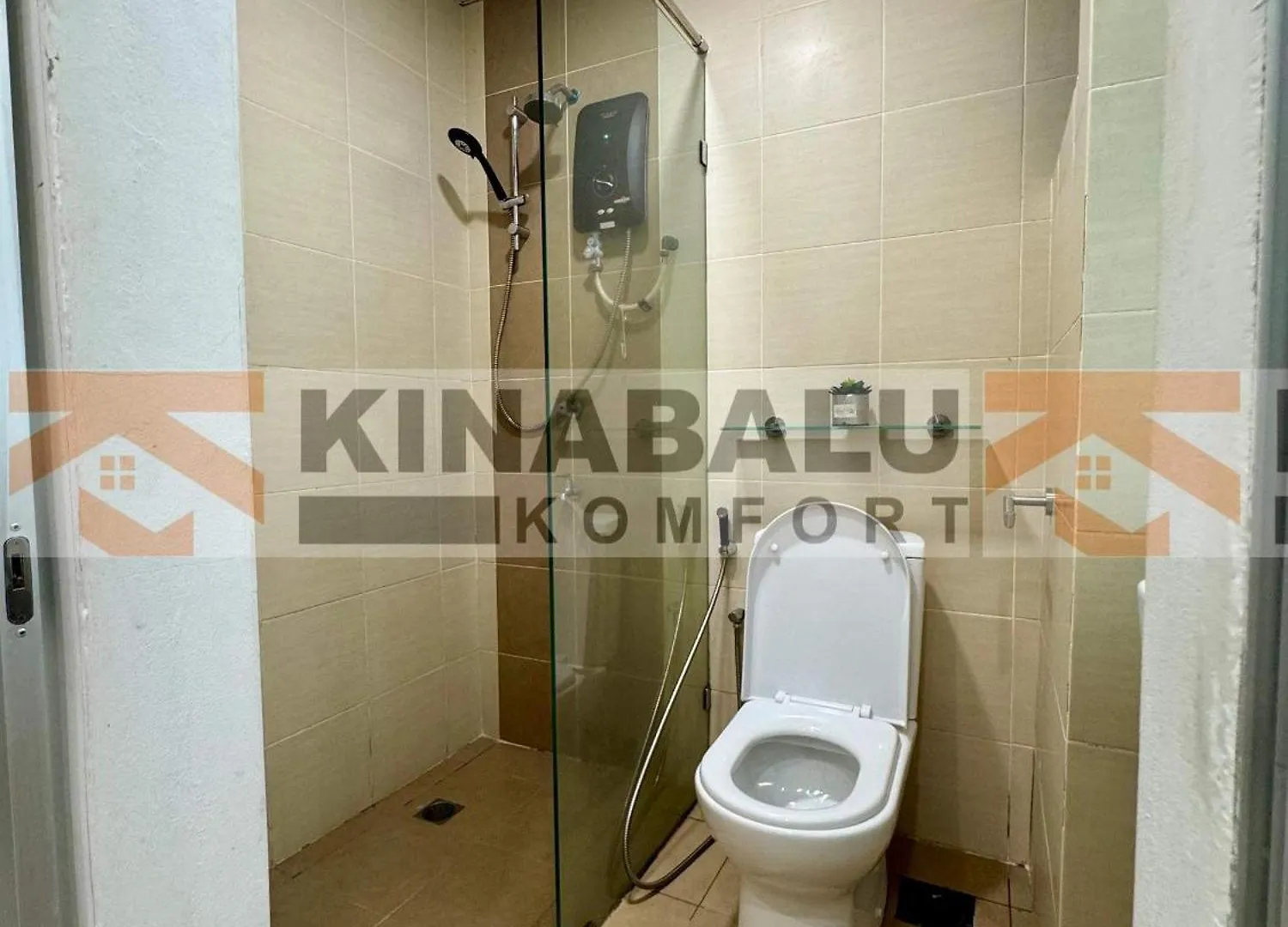 Manhattan Suites Itcc By Kinabalukomforthomestay - Iverie Penampang 0*,